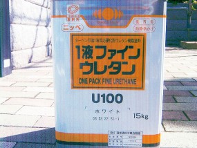 破風、鉄部、雨樋にはファインウレタンを使用しました。